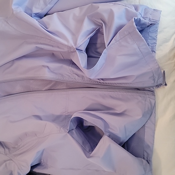 Lightweight Jacket - Picture 5 of 9